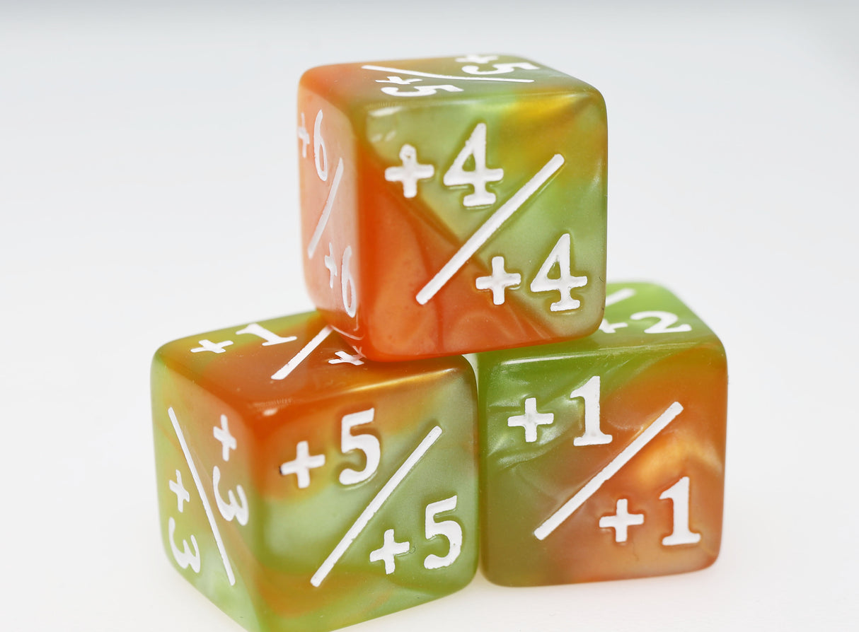 +1/+1 Green & Gold Counters for Magic - Set of 8 Plastic Dice Foam Brain Games