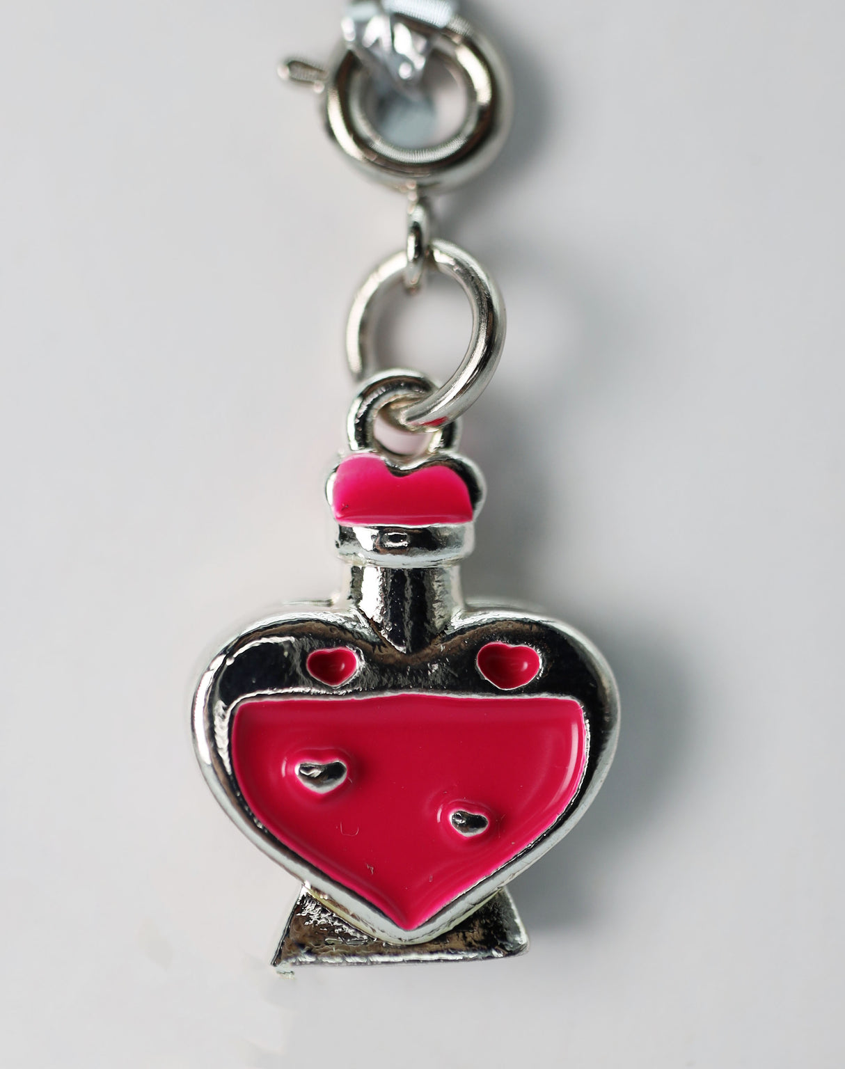 Traveler's Trinkets: Love Potion Charm Jewelry Foam Brain Games