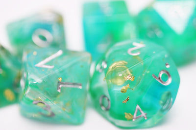Wealth of the Wild RPG Dice Set Plastic Dice Foam Brain Games