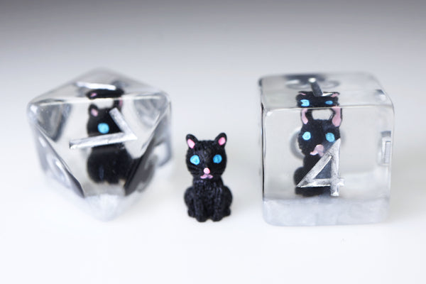 Salem the Familiar RPG Dice Set Plastic Dice Foam Brain Games