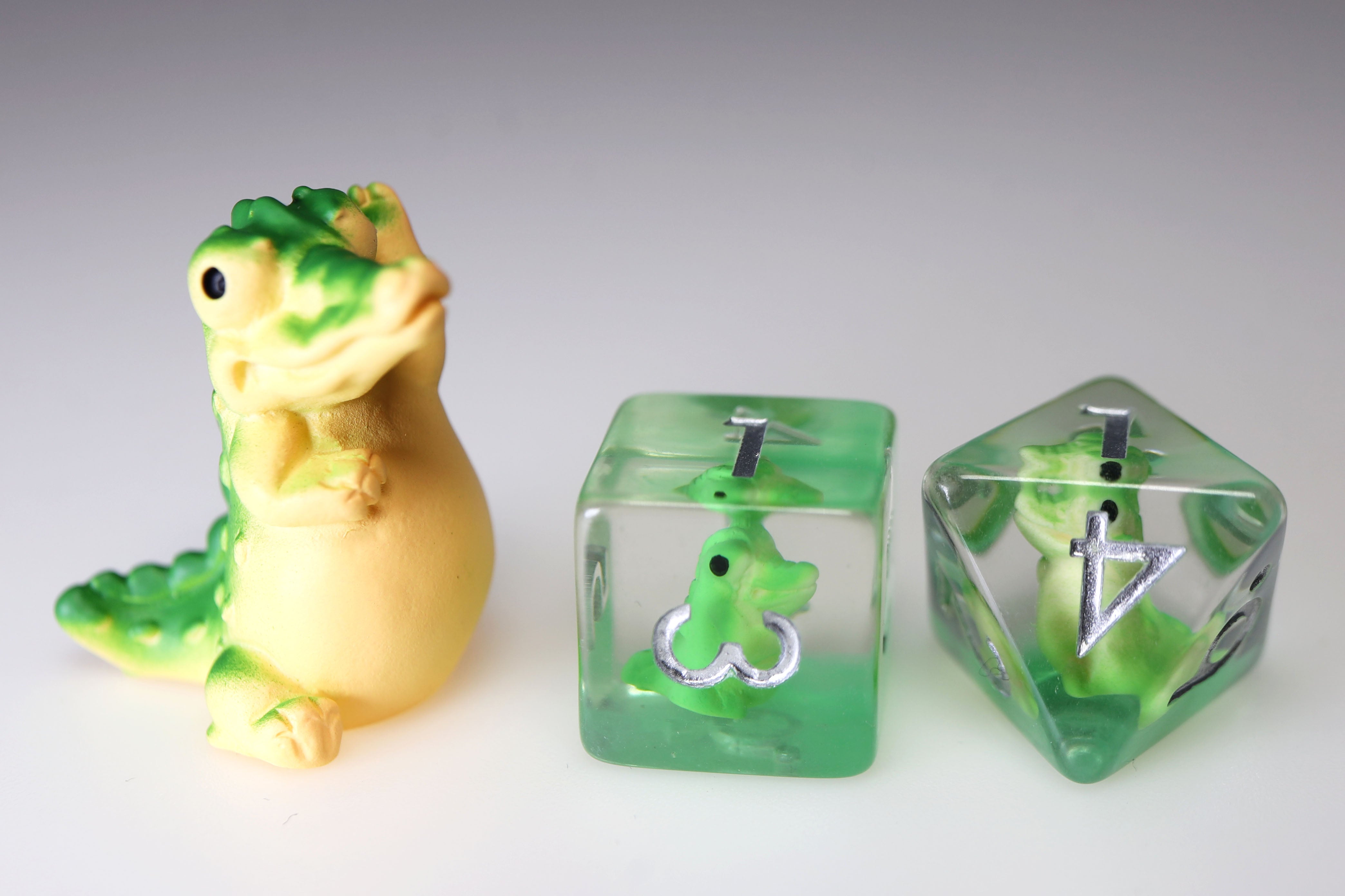 Smiling Crocodile RPG Dice Set
