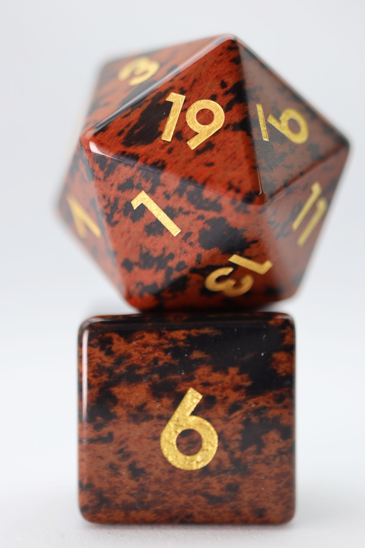 Golden Swan Stone - Gemstone Engraved with Gold Stone Dice Foam Brain Games