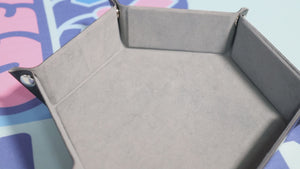 35mm Moving Eye D20 - Mageshot Eye Plastic Dice Foam Brain Games