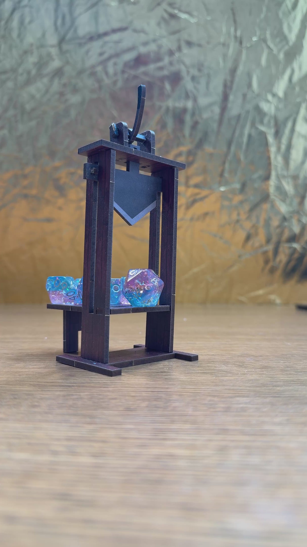 Flat Pack Toys: Dice Guillotine