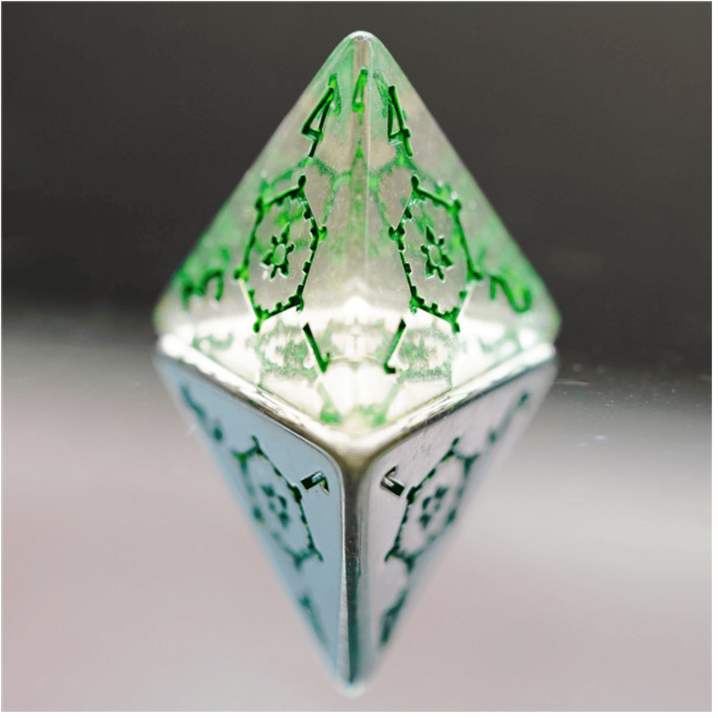 Huge Fluorite Castle Dice Set - 25mm Plastic Dice Foam Brain Games